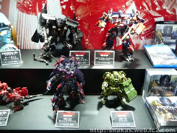 Tokyo Comic Con 2017 Images Of Mp Dinobot Legends Movies G Shock Diaclone  (3 of 105)